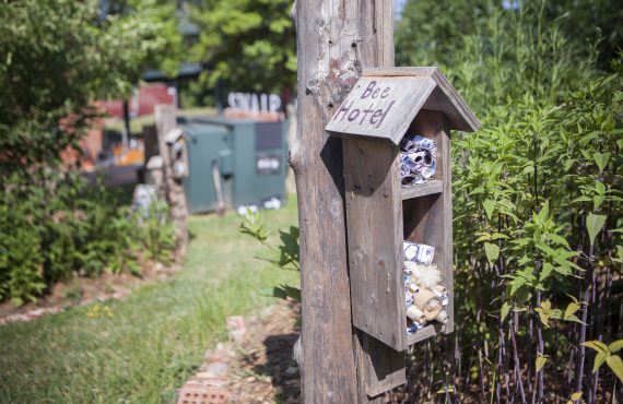 Bee Hotel